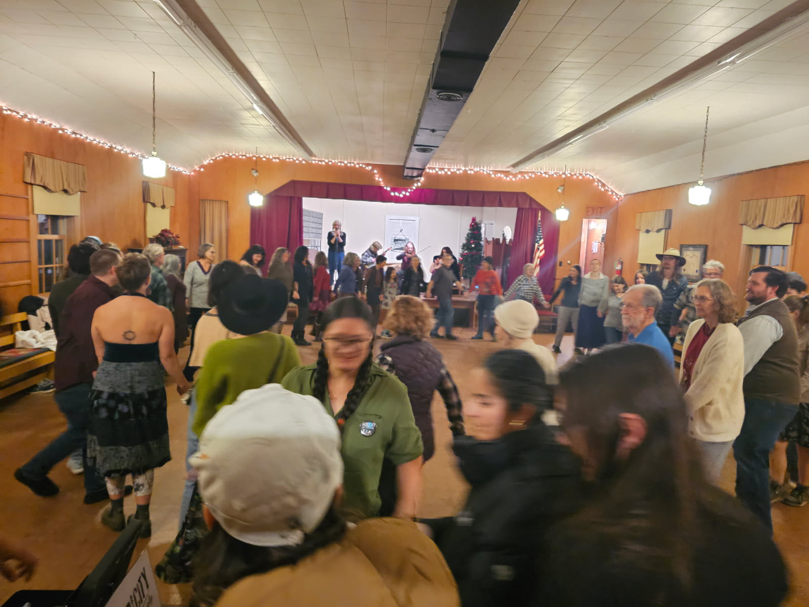 Square Dancing at the Spencer Creek Grange - Mud City Old Time Society